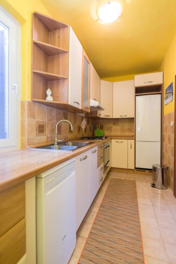 Вилла House Andrea Lastovo Экстерьер фото